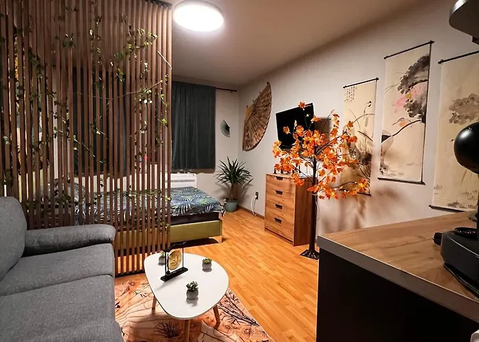 Апартамент Near The Lift With A Private Parking Банско